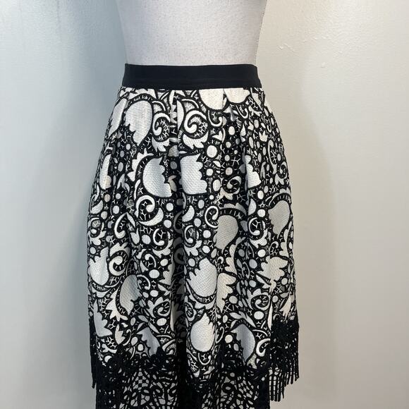 Ann Taylor Skirt sz 4 Black White Floral Lace Knee Full Wedding Cocktail Formal - Picture 2 of 8